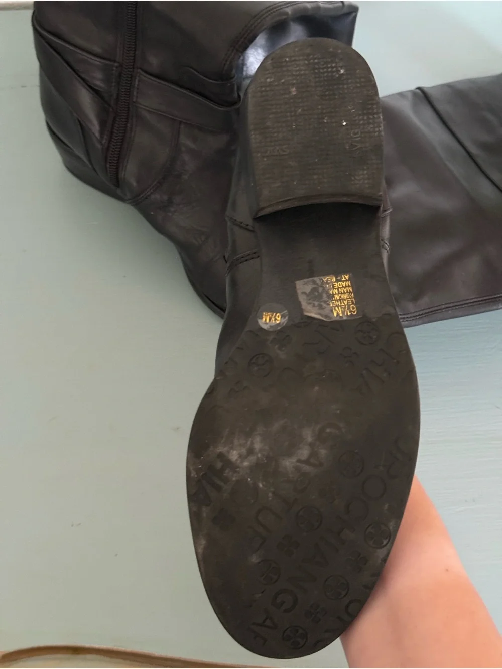 Arturo Chiang black leather calf boots